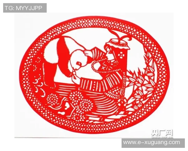 足球明星剪纸艺术作品展示让我们领略球场风采与传统文化的完美结合